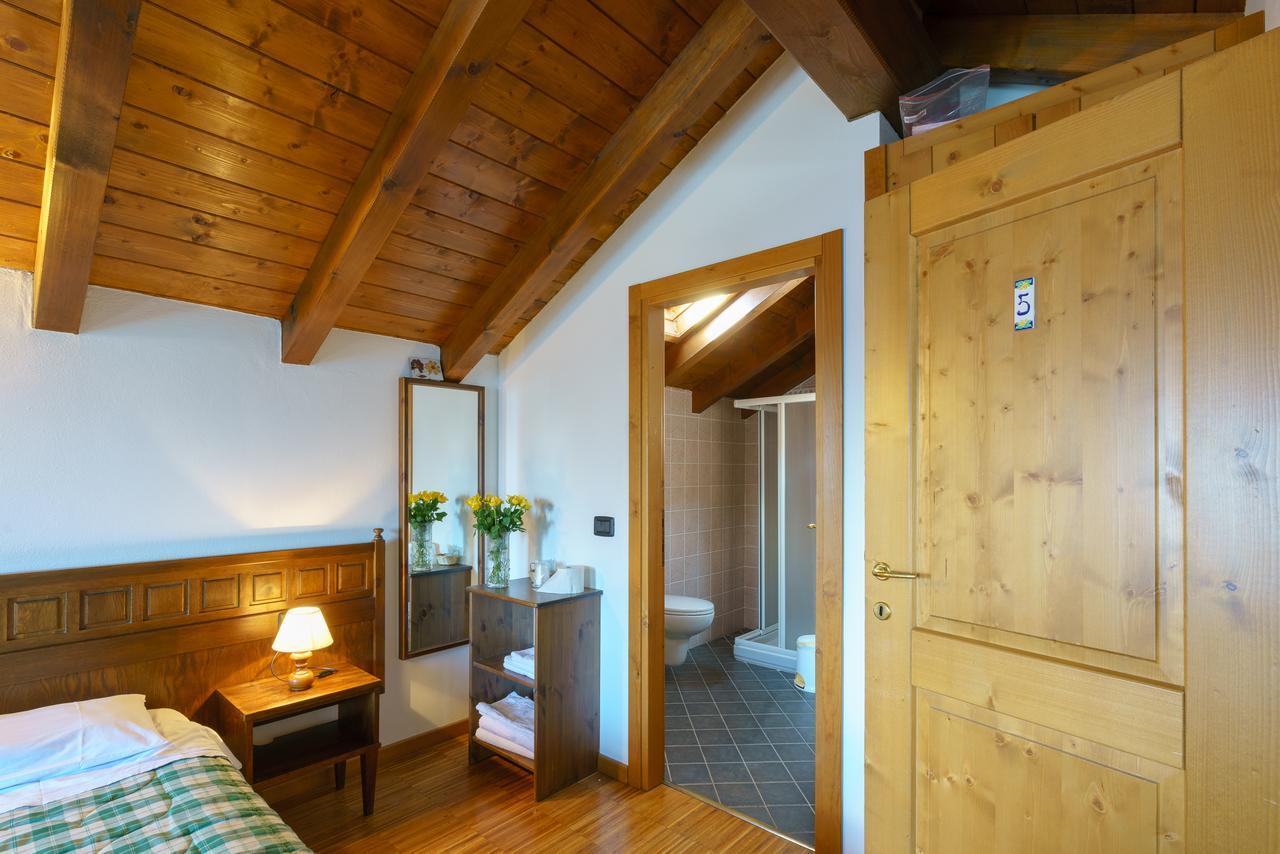 Agriturismo Giacomino Gera Lario Buitenkant foto